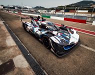 2023 BMW M Hybrid V8 - Front Three-Quarter Wallpaper 190x150