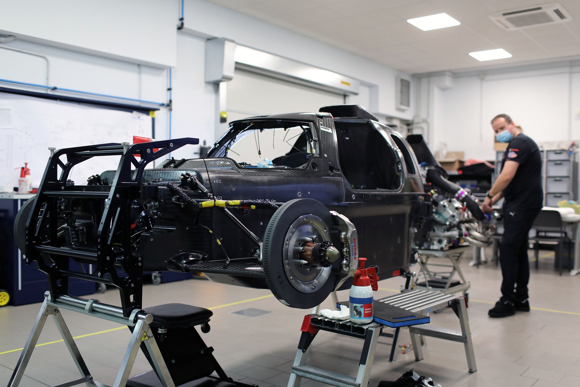 Download 2023 BMW M Hybrid V8 - Making Of HD Wallpaper 1920x1280 #39