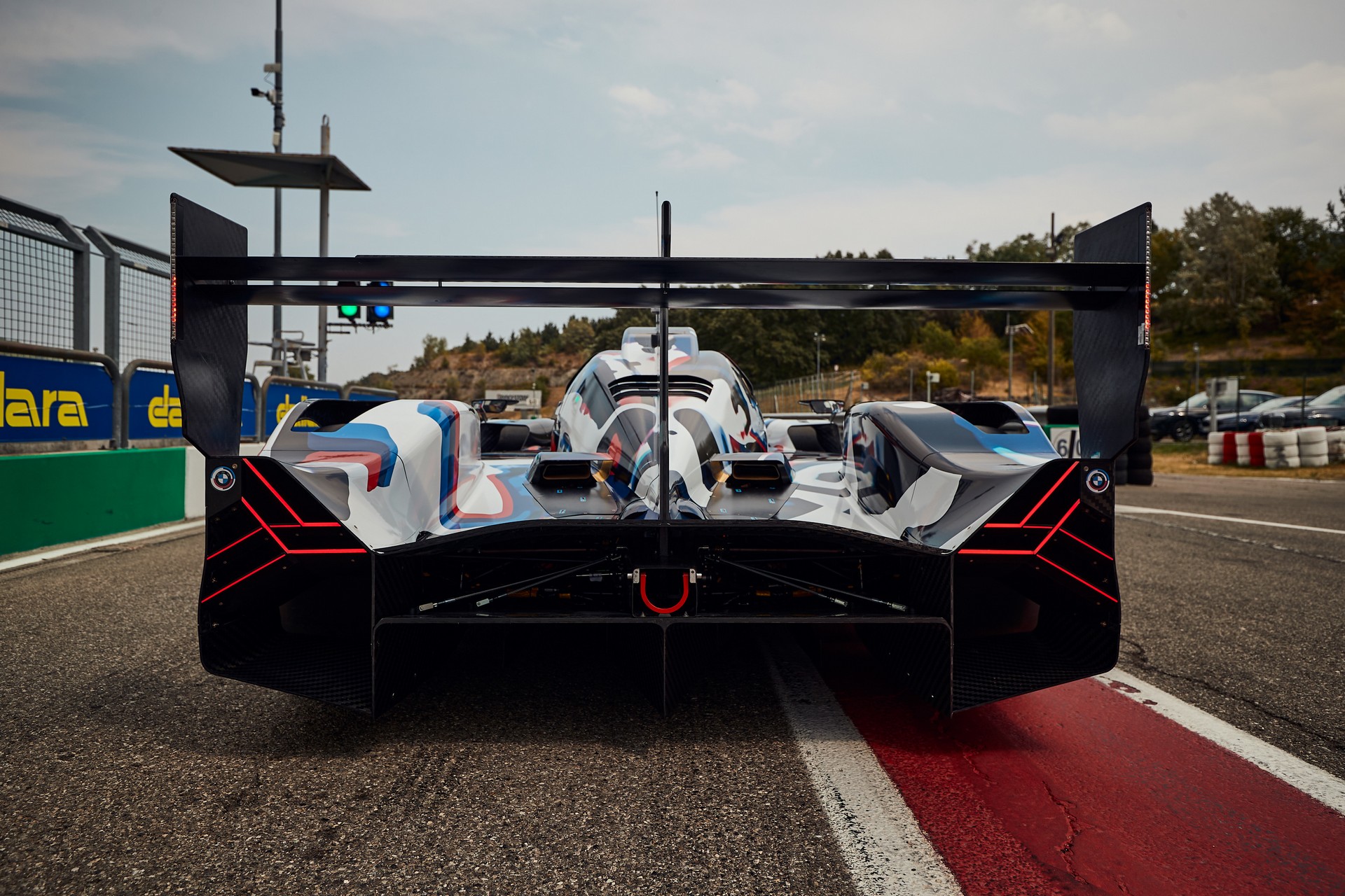 Download 2023 BMW M Hybrid V8 - Rear HD Wallpaper 1920x1280 #26