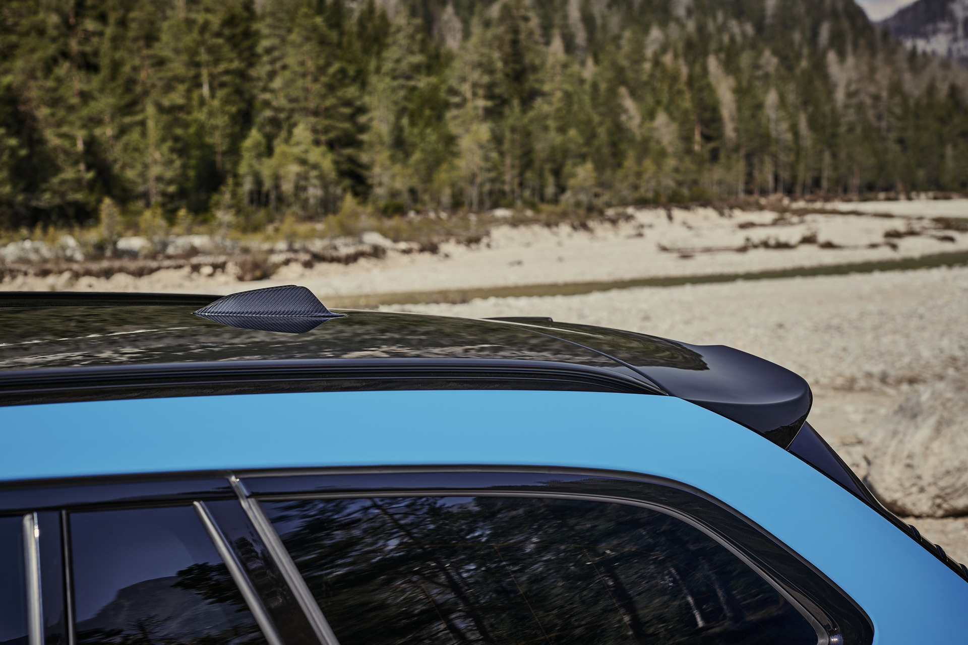 Download 2023 BMW M3 Touring with M Performance Parts - Roof HD Wallpaper 1920x1280 #15
