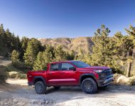 2023 Chevrolet Colorado Trail Boss - Front Three-Quarter Wallpaper 190x150