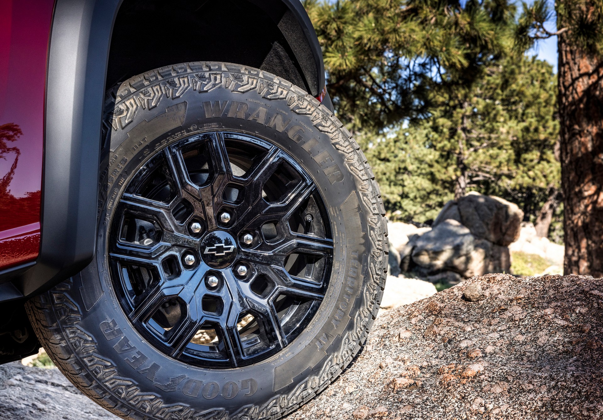 Download 2023 Chevrolet Colorado Trail Boss - Wheel HD Wallpaper 1920x1339 #13