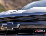 2023 Chevrolet Colorado Z71 - Grille Wallpaper 190x150