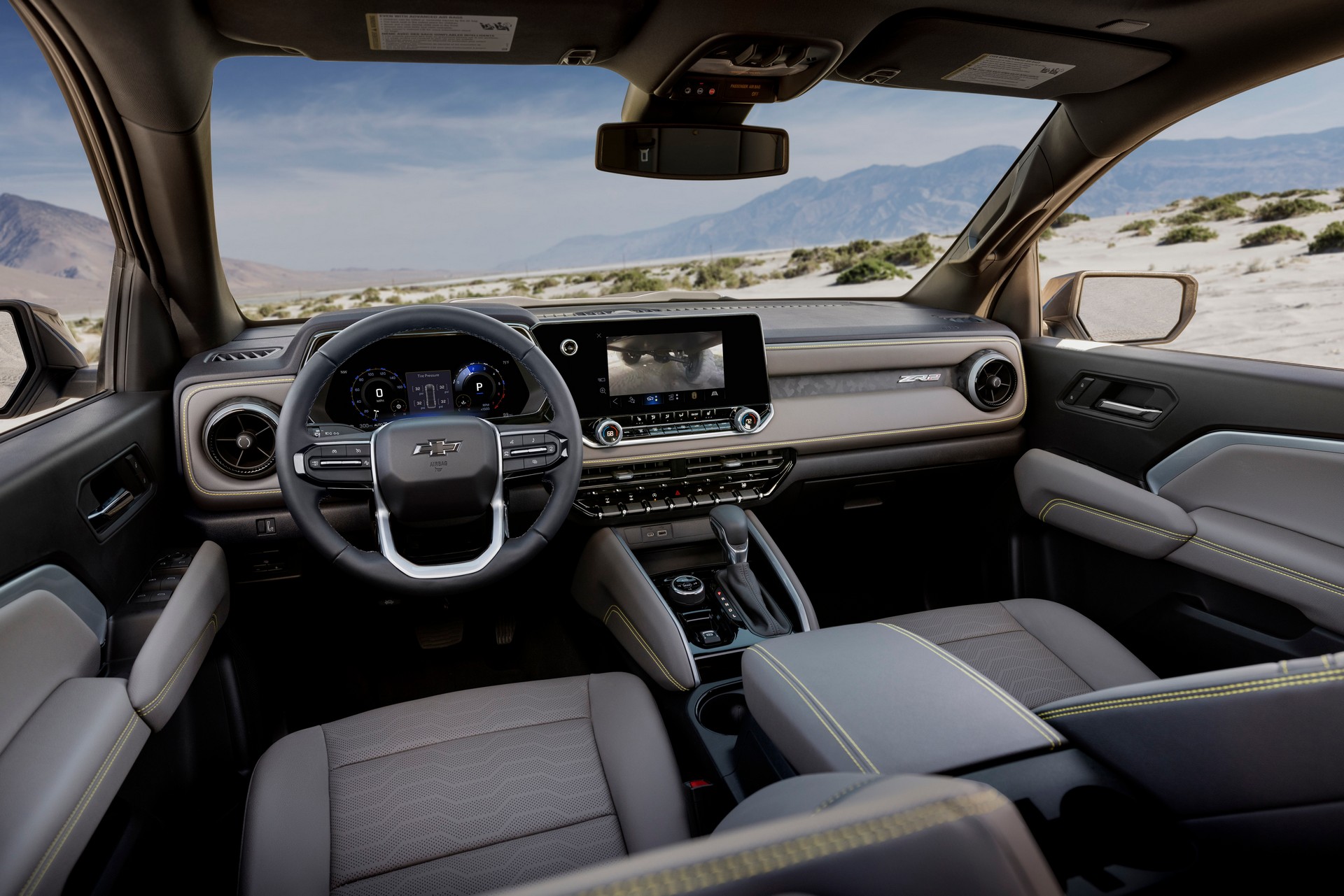 Download 2023 Chevrolet Colorado ZR2 - Interior HD Wallpaper 1920x1281 #23