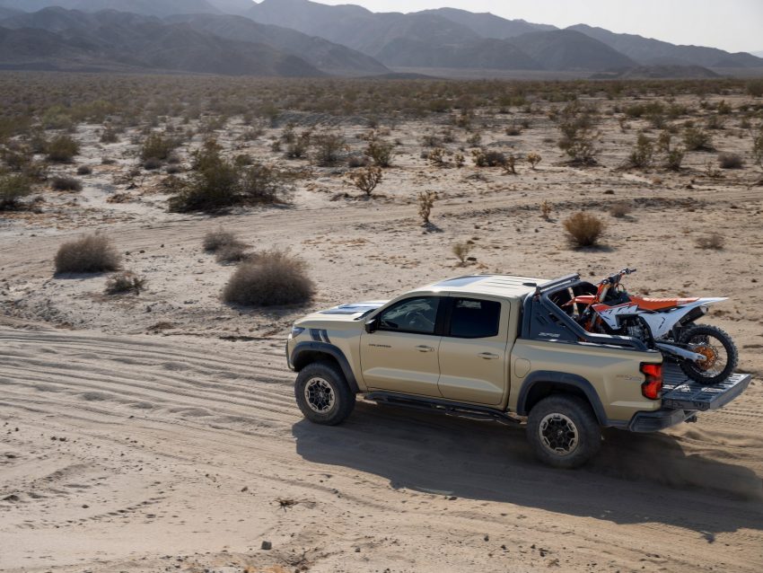 2023 Chevrolet Colorado ZR2 - Rear Three-Quarter Wallpaper 850x638 #17