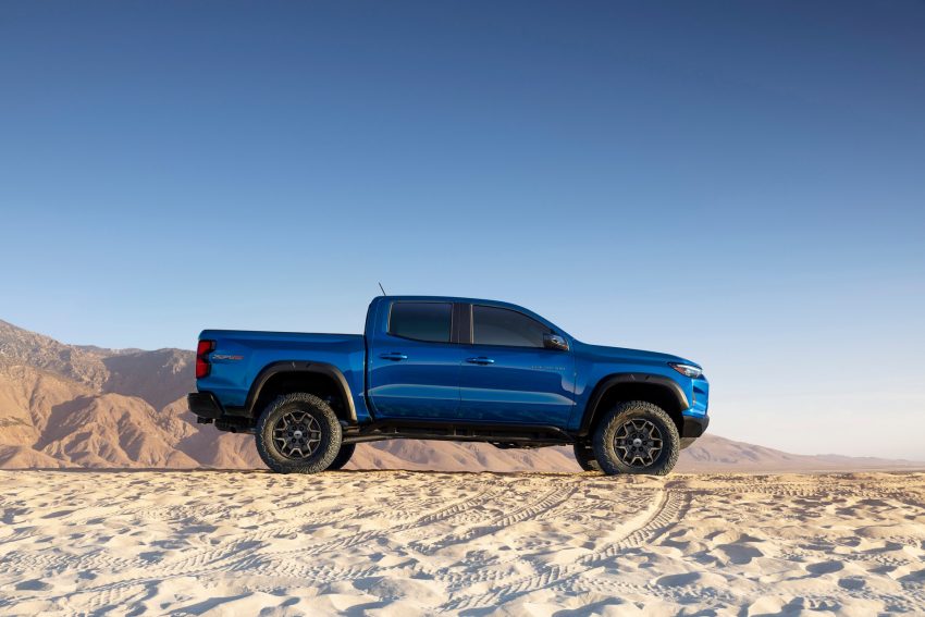 2023 Chevrolet Colorado ZR2 - Side Wallpaper 850x567 #3