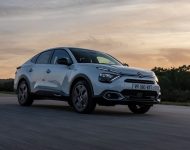 2023 Citroën ë-C4 X - Front Three-Quarter Wallpaper 190x150