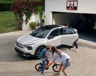 2023 Citroën ë-C4 X - Front Three-Quarter Wallpaper 190x150