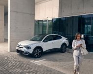 2023 Citroën ë-C4 X - Front Three-Quarter Wallpaper 190x150