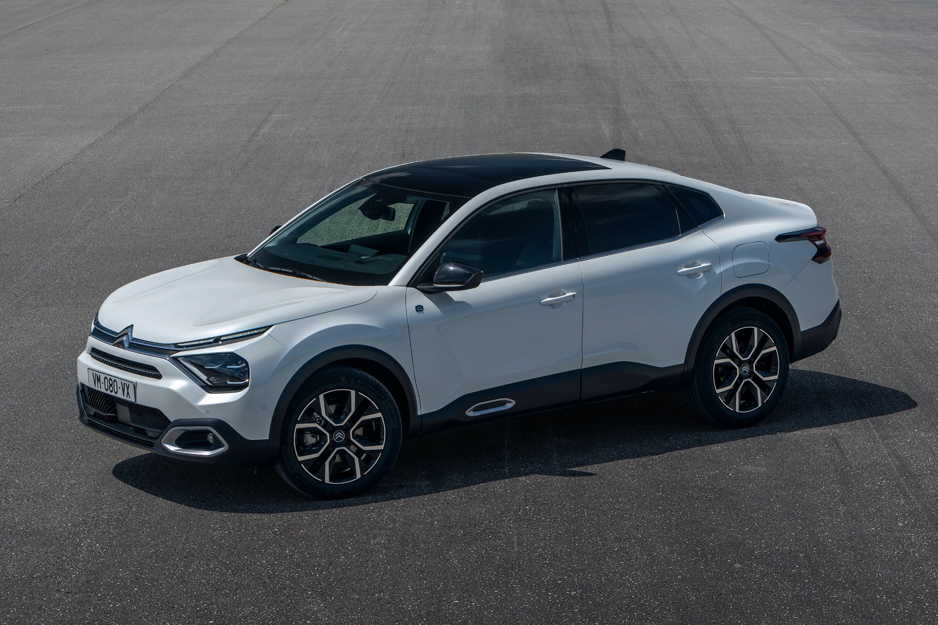 Download 2023 Citroën ë-C4 X - Front Three-Quarter HD Wallpaper 1920x1280 #36