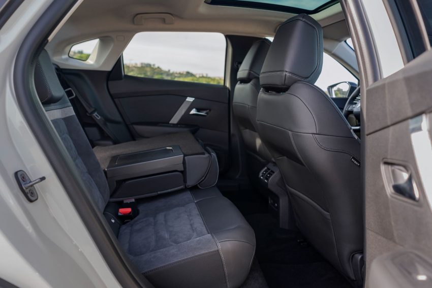 2023 Citroën ë-C4 X - Interior, Rear Seats Wallpaper 850x567 #61