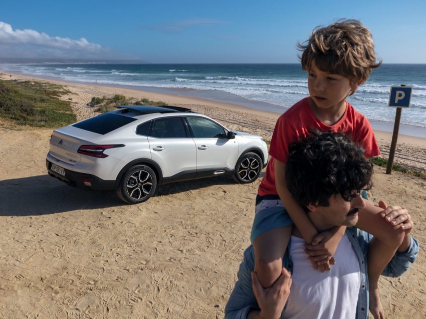 2023 Citroën ë-C4 X - Rear Three-Quarter Wallpaper 850x638 #19