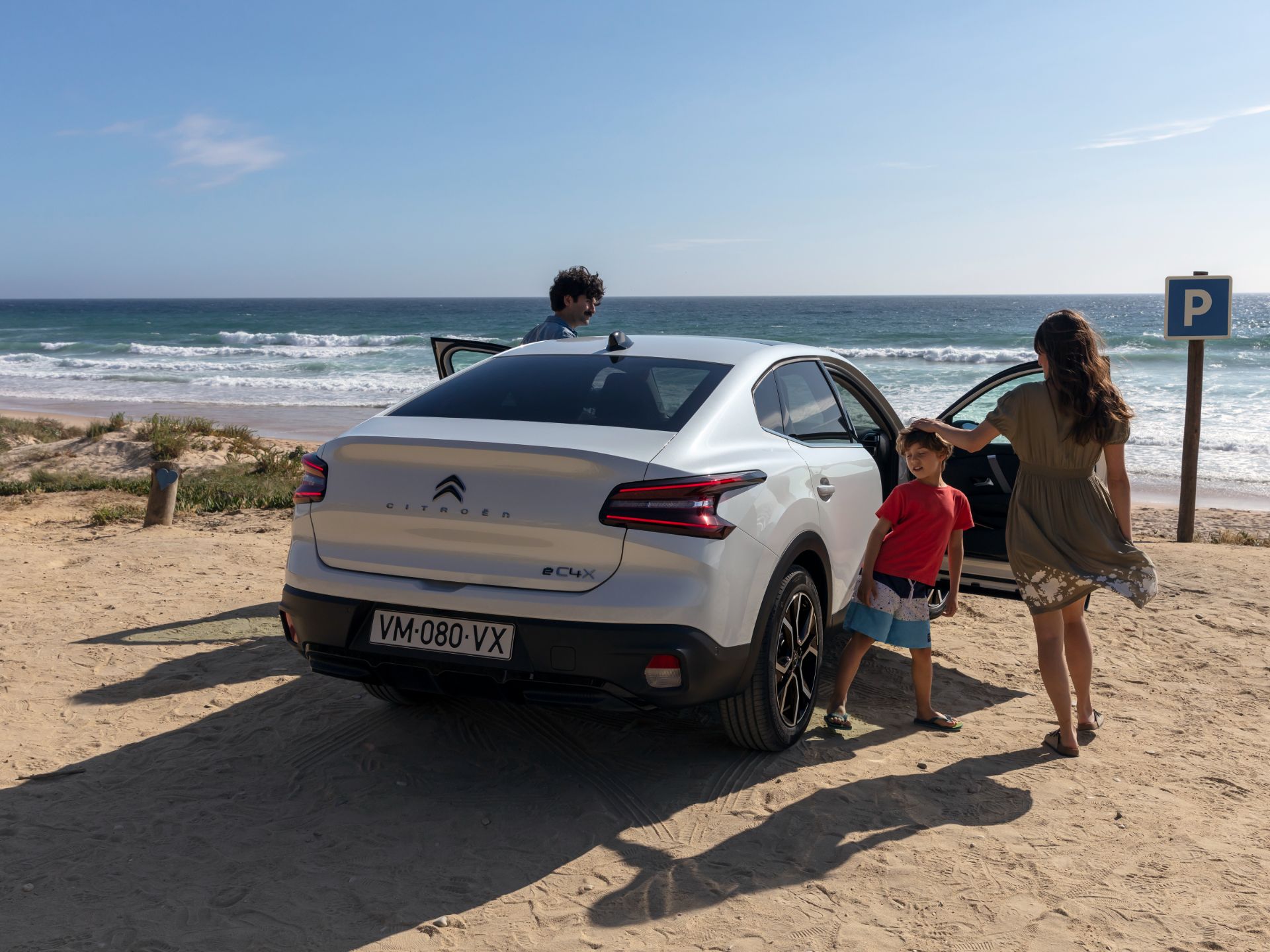 Download 2023 Citroën ë-C4 X - Rear HD Wallpaper 1920x1440 #22