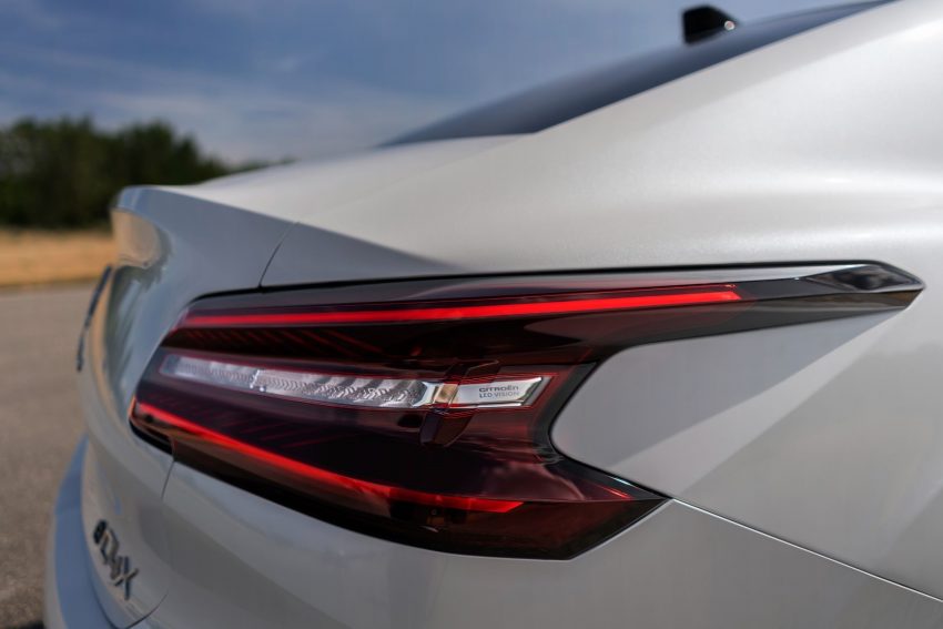 2023 Citroën ë-C4 X - Tail Light Wallpaper 850x567 #45