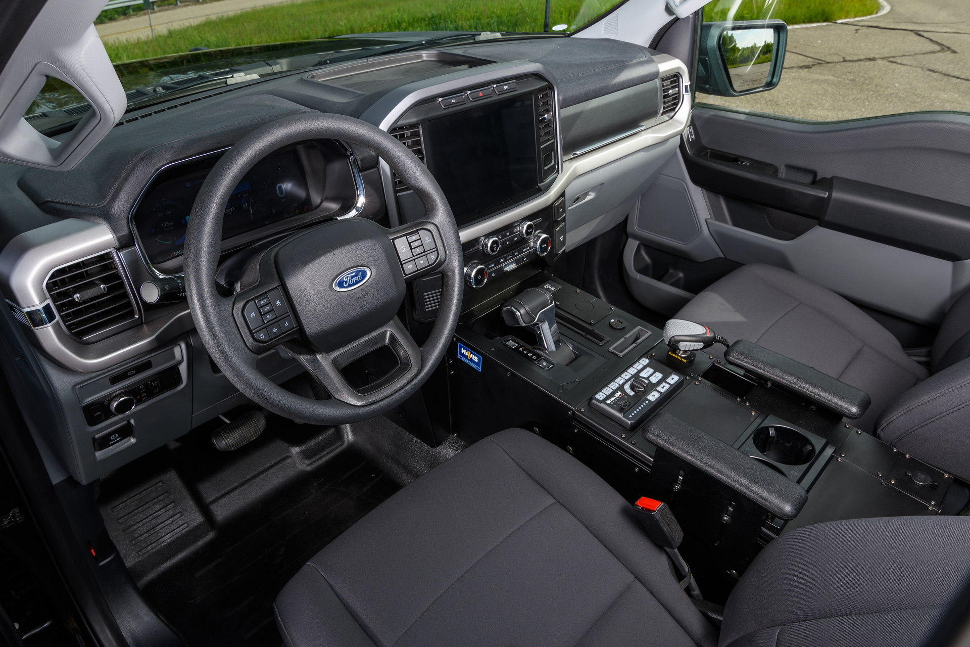 Download 2023 Ford F-150 Lightning Pro SSV - Interior HD Wallpaper 1920x1280 #8