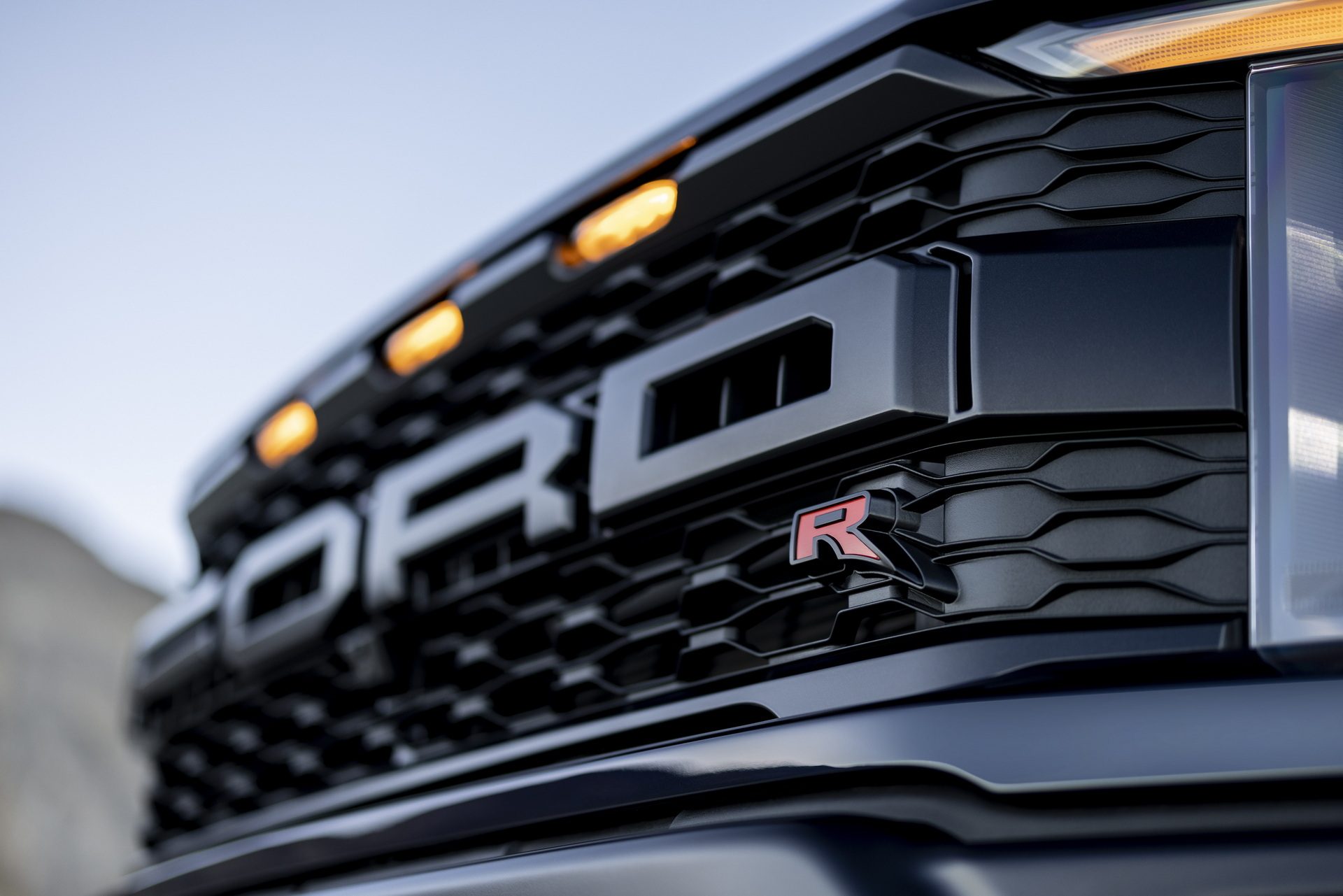 Download 2023 Ford F-150 Raptor R - Grille HD Wallpaper 1920x1281 #26