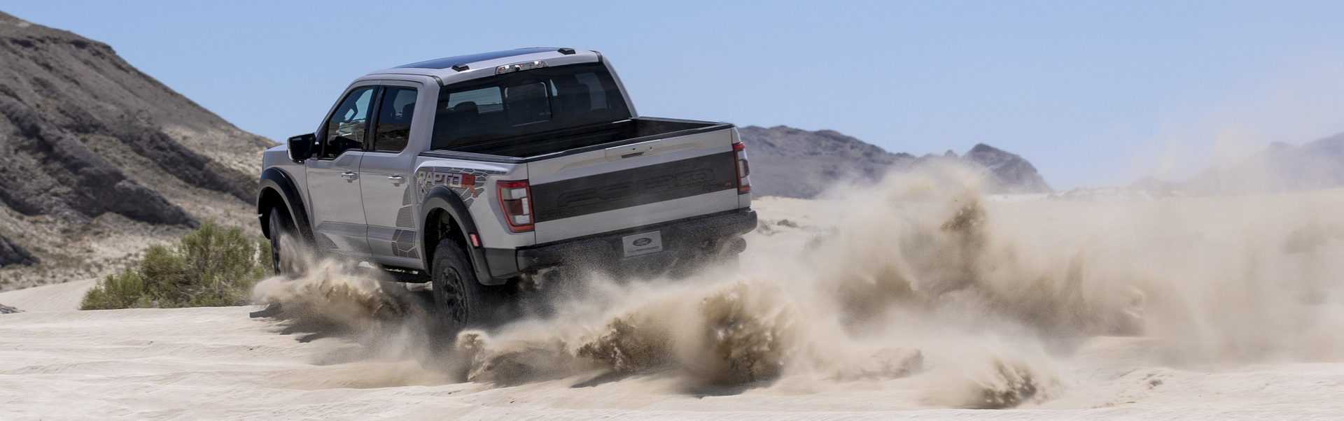 Download 2023 Ford F-150 Raptor R - Rear HD Wallpaper 1920x602 #13