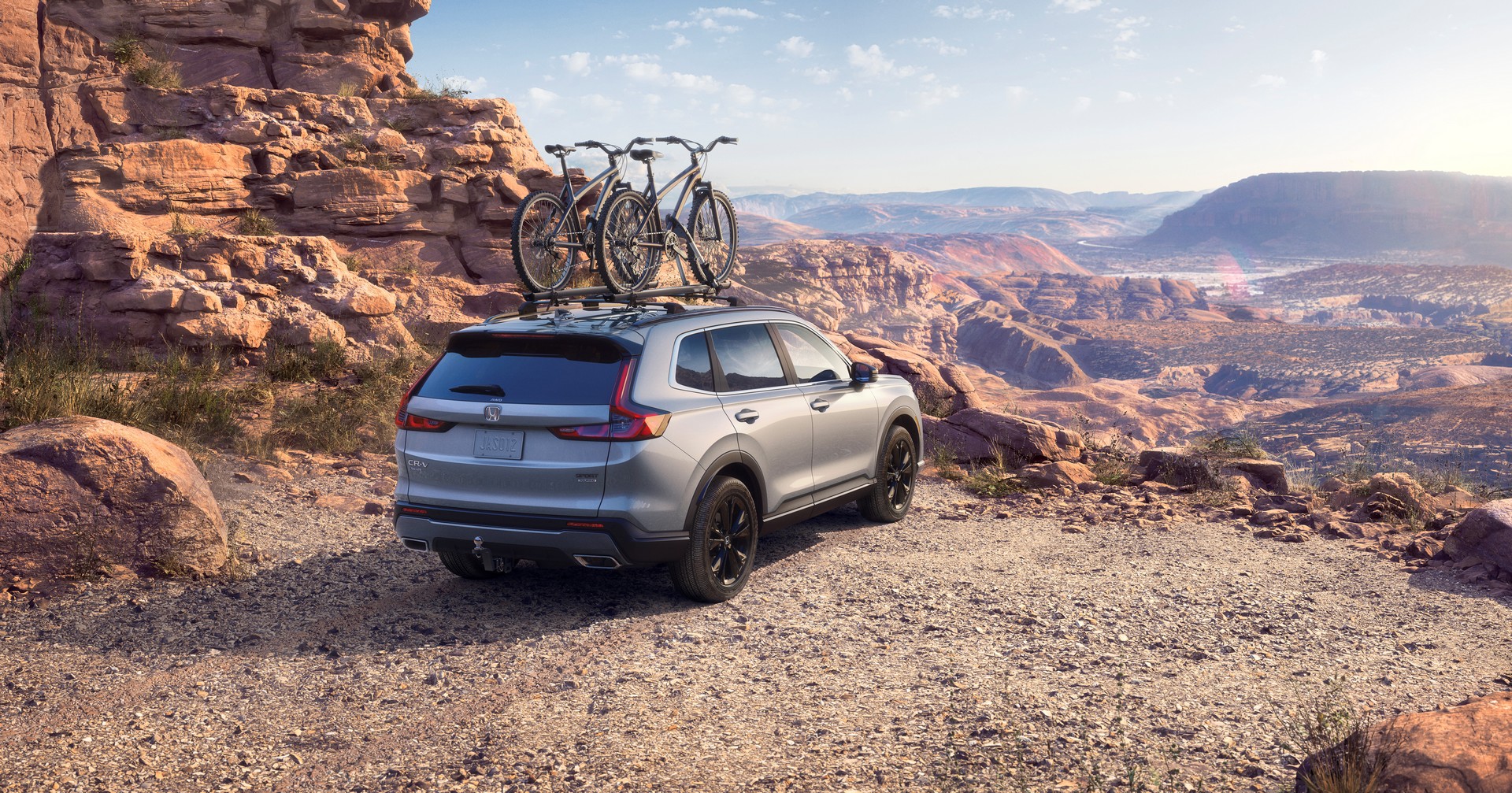 Download 2023 Honda CR-V - US version - Rear Three-Quarter HD Wallpaper 1920x1007 #5