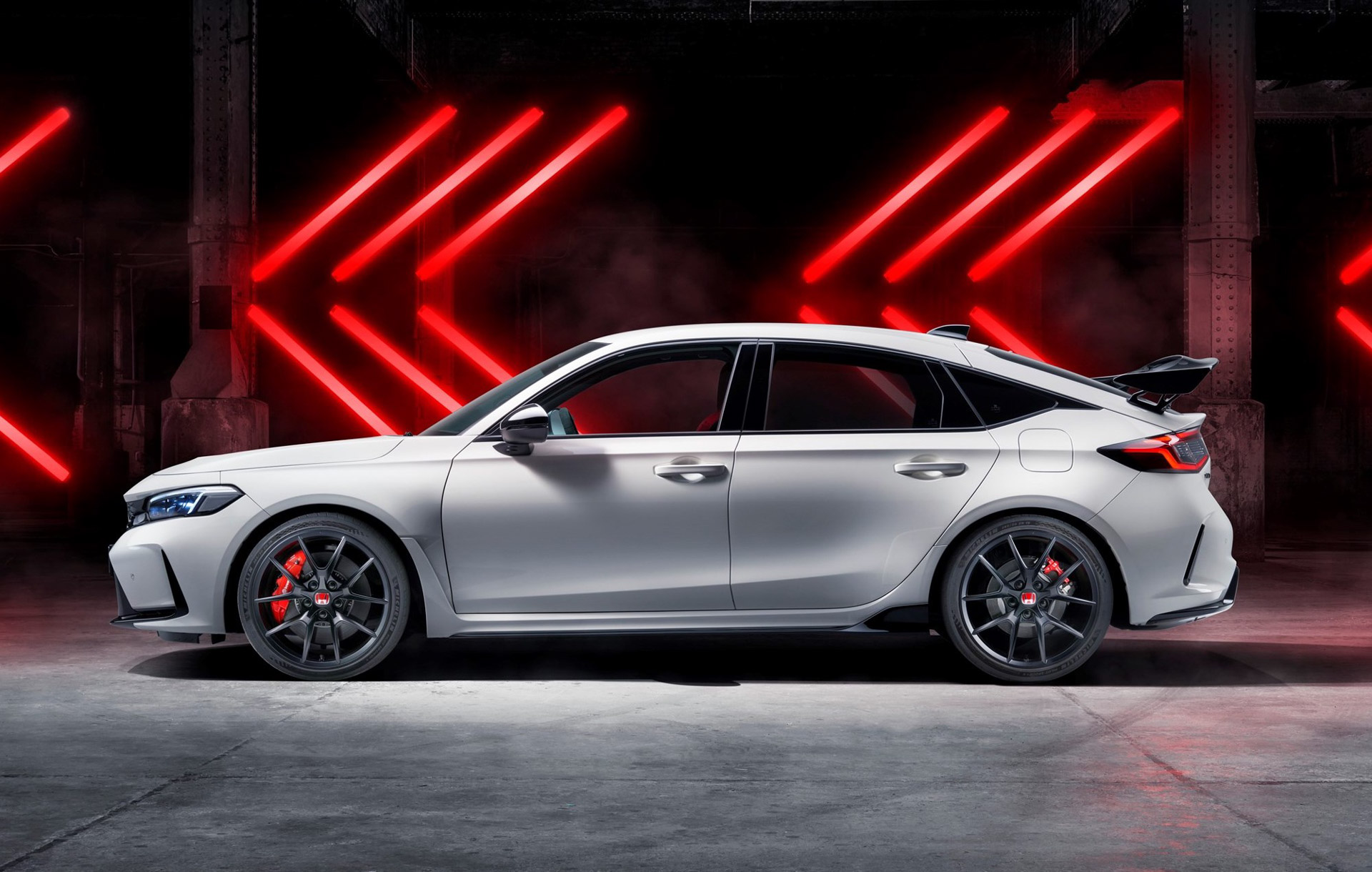 Download 2023 Honda Civic Type R - Side HD Wallpaper 1920x1220 #11