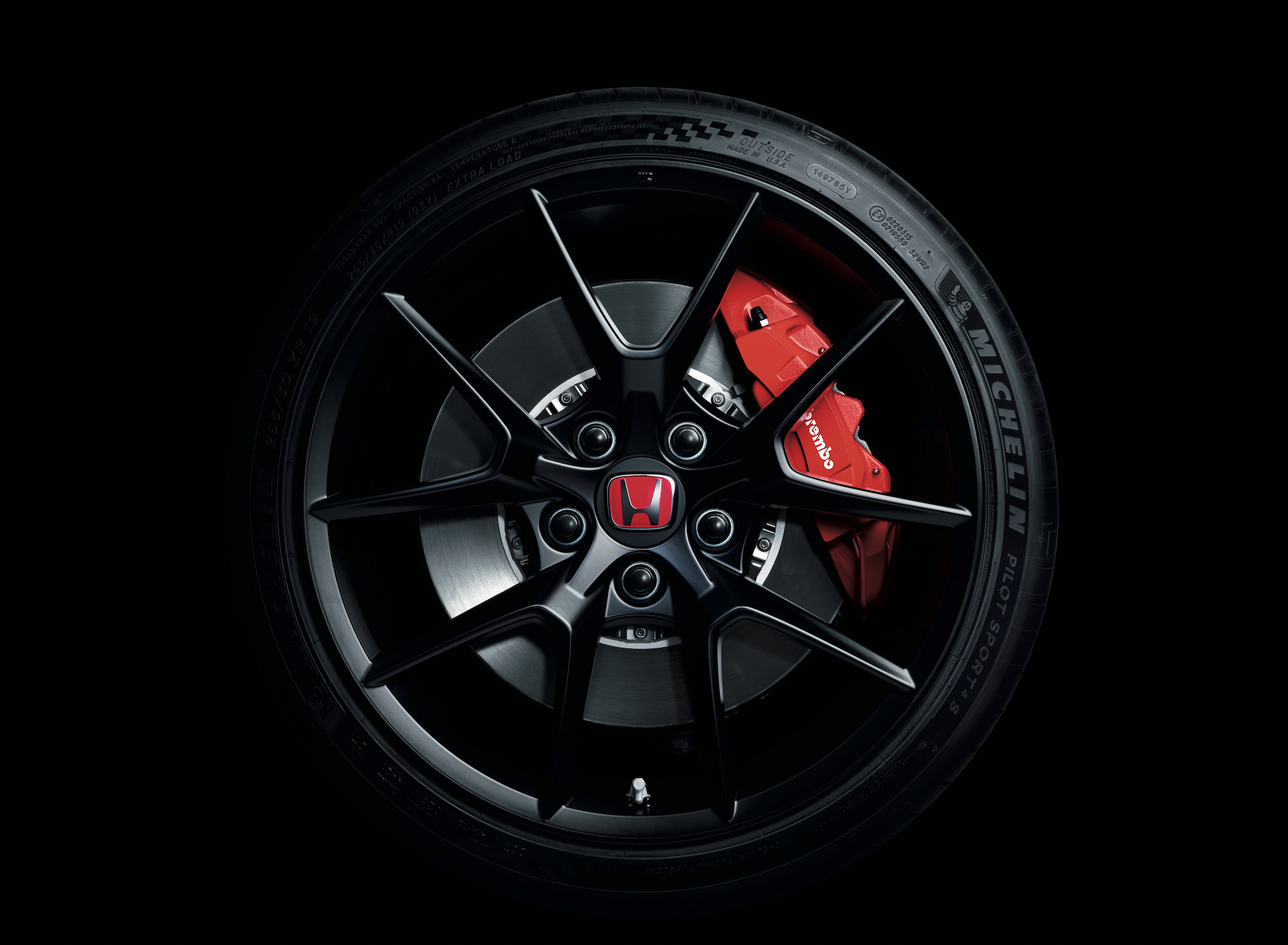 Download 2023 Honda Civic Type R - Wheel HD Wallpaper 1920x1409 #18