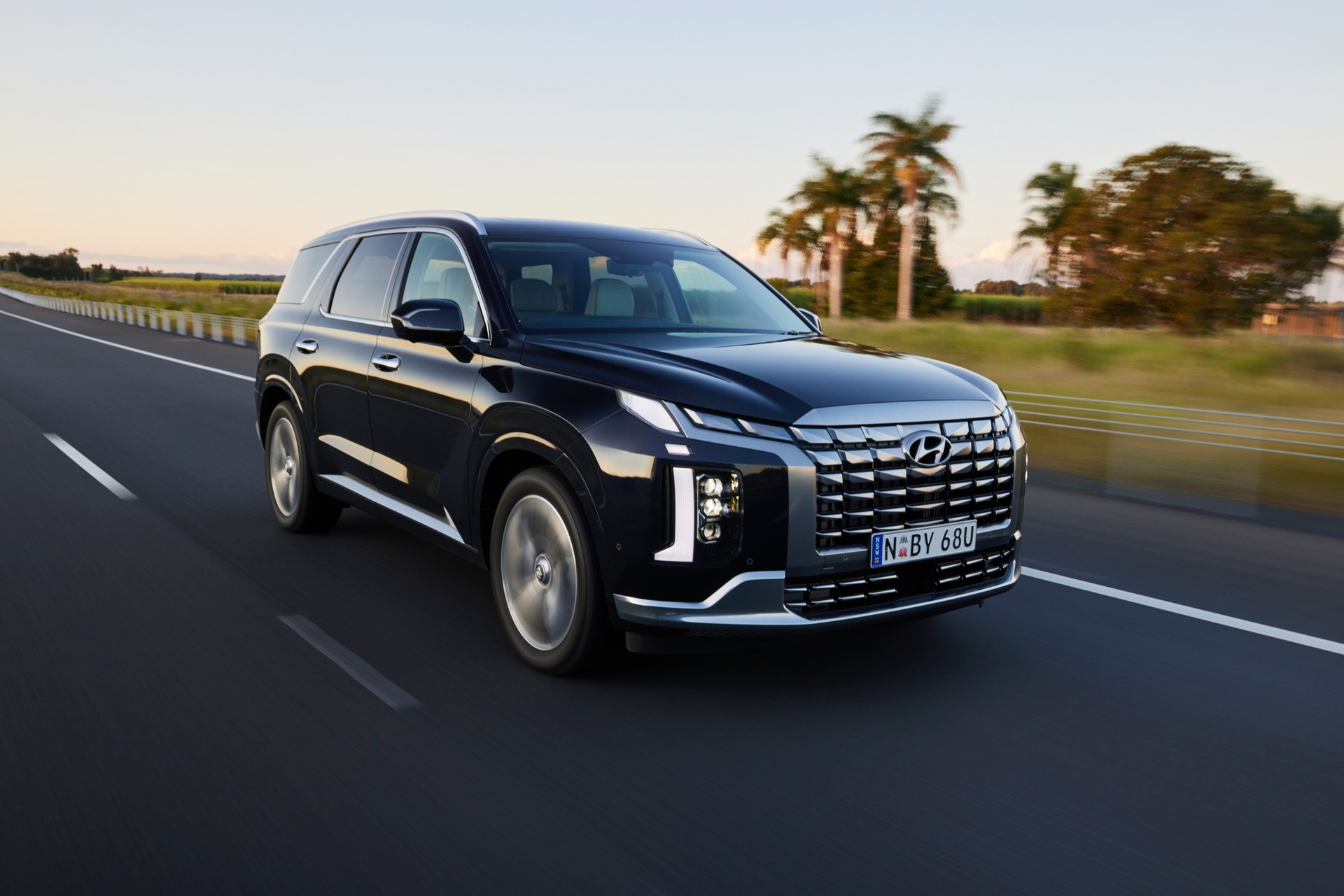 Download 2023 Hyundai Palisade - AU version - Front Three-Quarter HD Wallpaper 1920x1281 #64