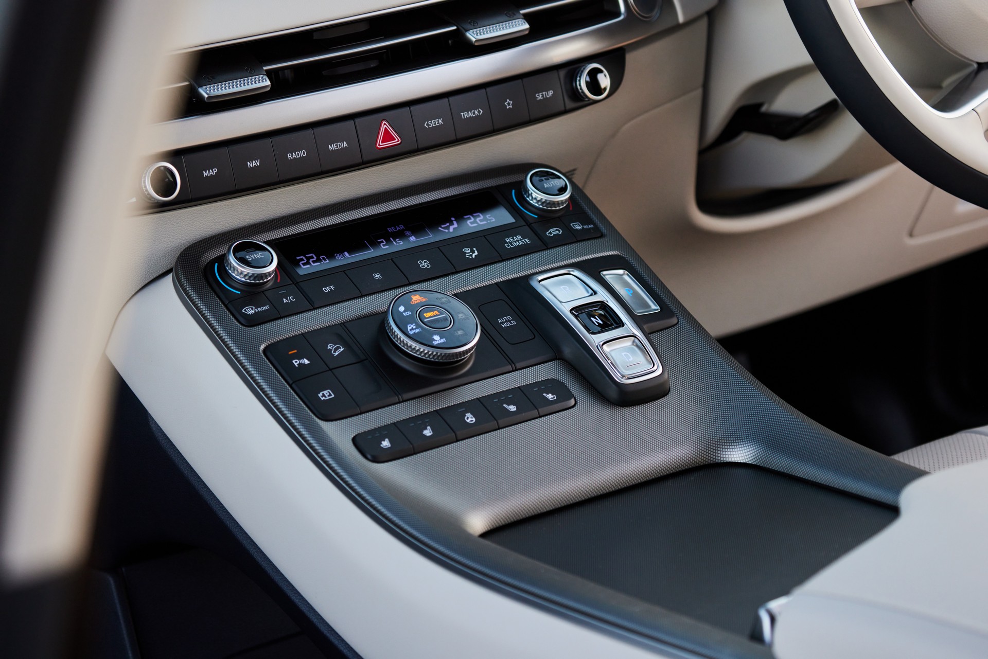 Download 2023 Hyundai Palisade - AU version - Interior, Detail HD Wallpaper 1920x1281 #93