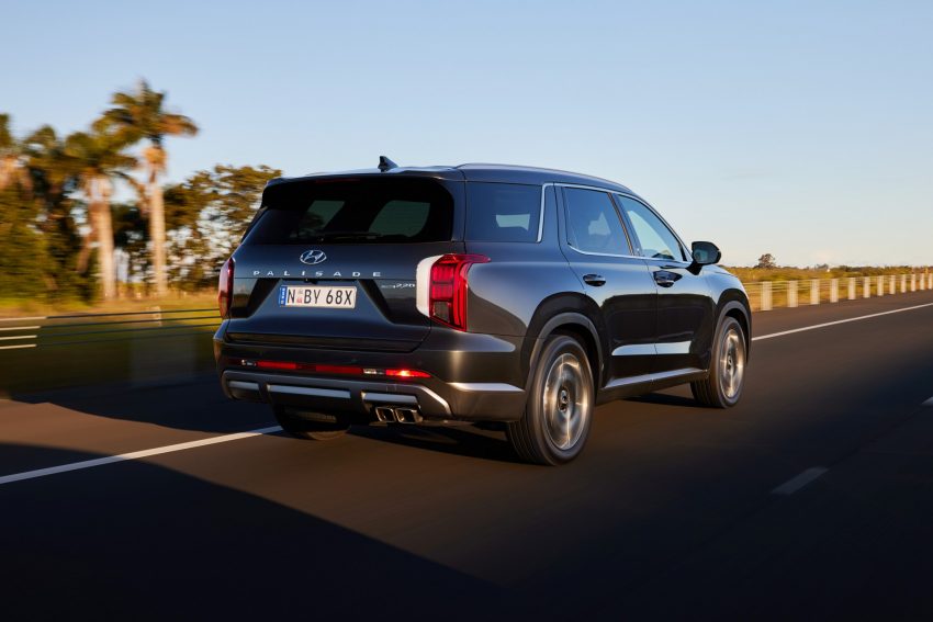 2023 Hyundai Palisade - AU version - Rear Three-Quarter Wallpaper 850x567 #3