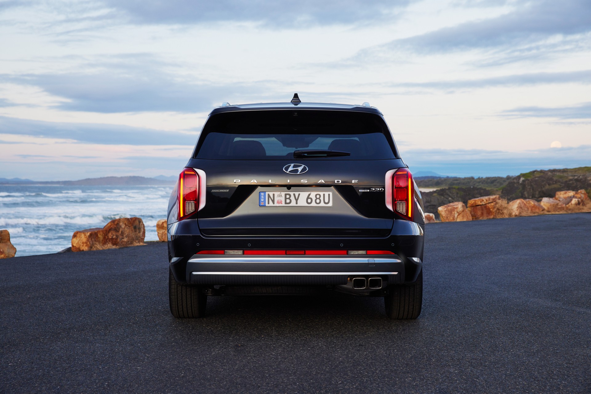 Download 2023 Hyundai Palisade - AU version - Rear HD Wallpaper 1920x1281 #54