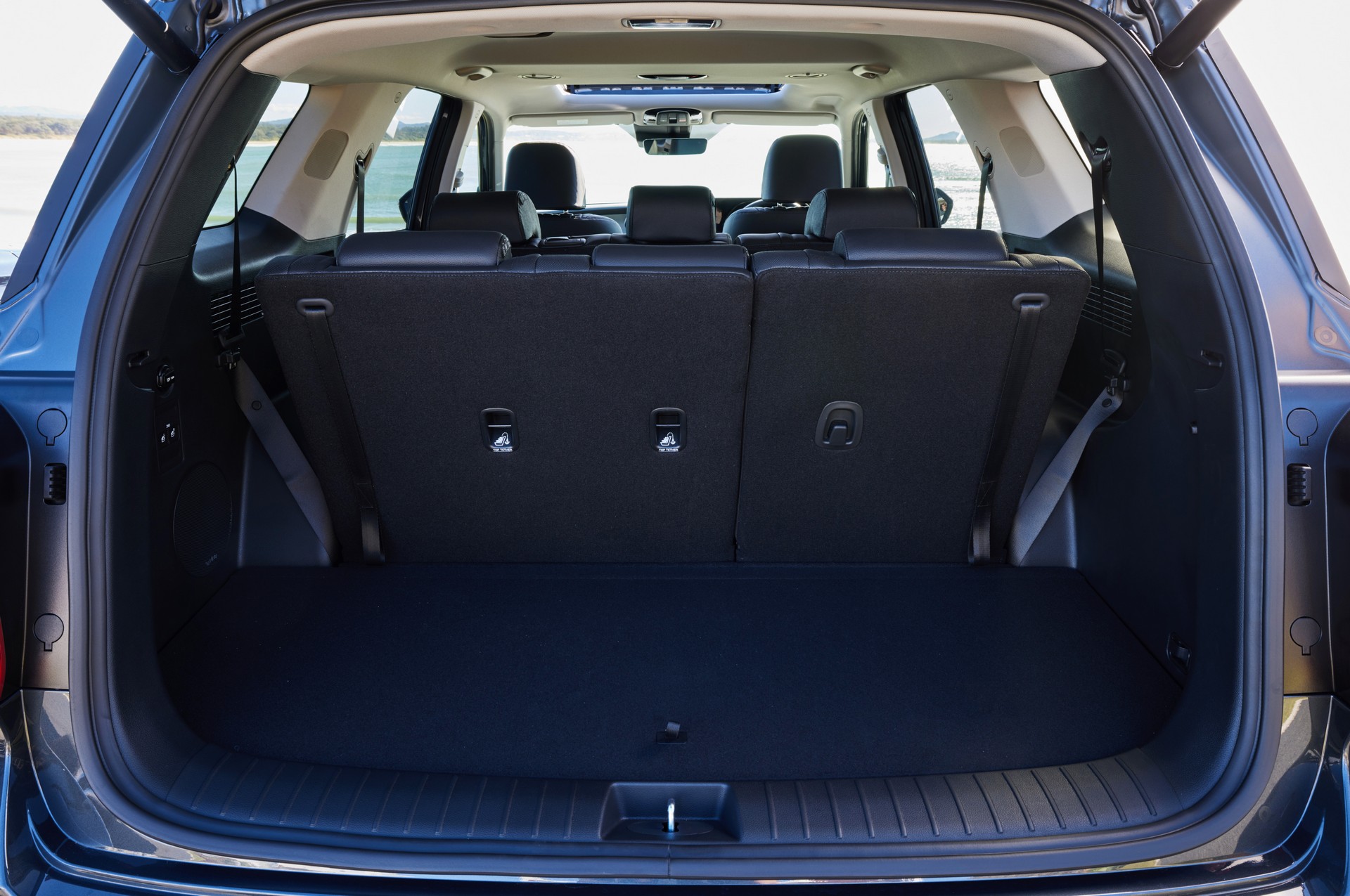 Download 2023 Hyundai Palisade - AU version - Trunk HD Wallpaper 1920x1275 #37