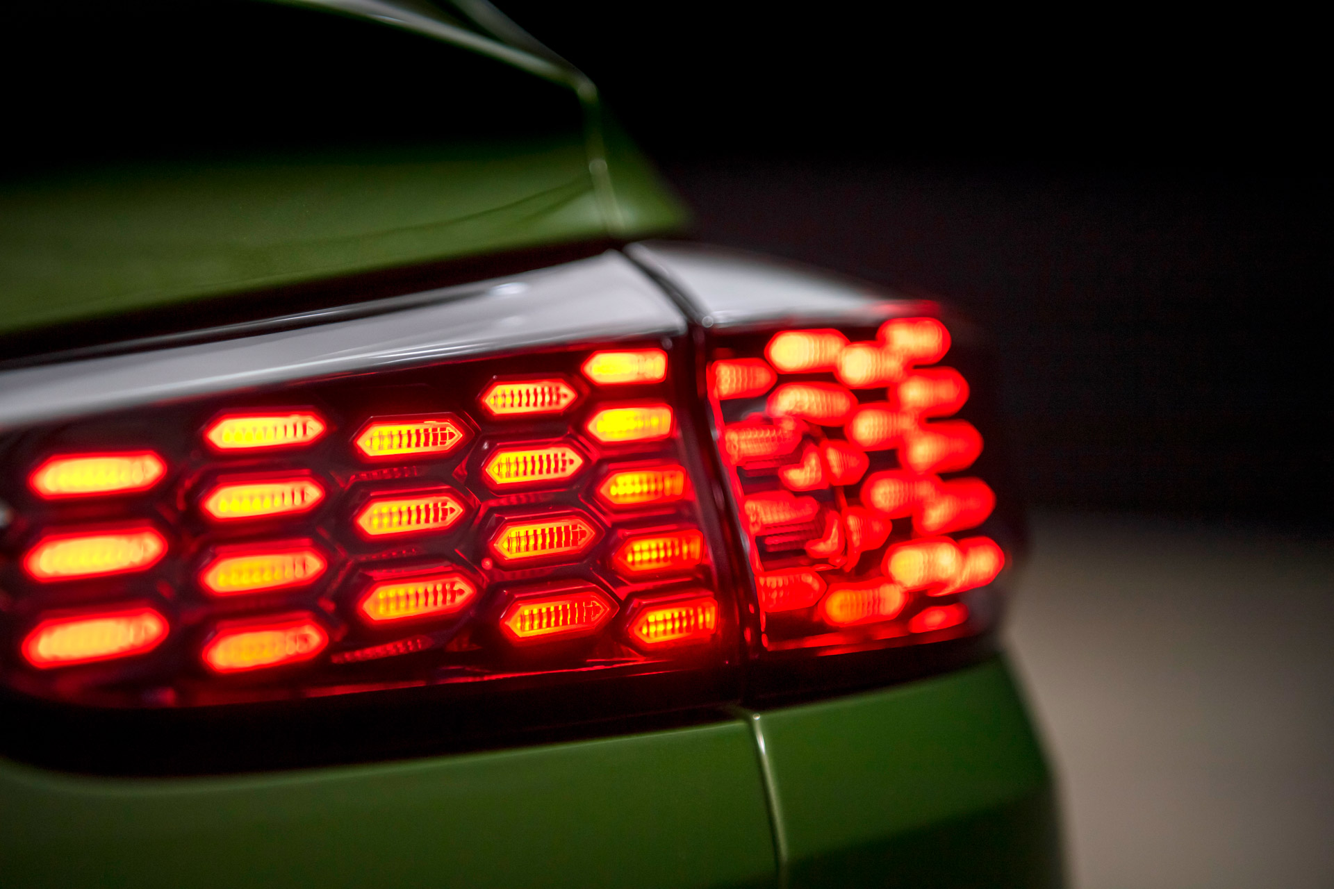 Download 2023 Kia XCeed GT-Line - Tail Light HD Wallpaper 1920x1280 #16