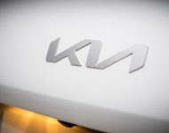 2023 Kia XCeed PHEV - Badge Wallpaper 190x150