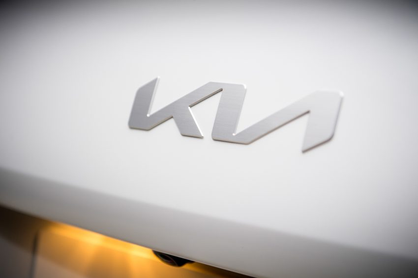 2023 Kia XCeed PHEV - Badge Wallpaper 850x567 #7