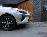 2023 MG 5 EV - Charging Wallpaper 190x150