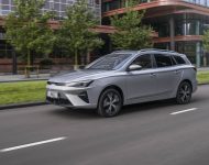 2023 MG 5 EV - Front Three-Quarter Wallpaper 190x150