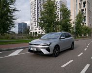 2023 MG 5 EV - Front Three-Quarter Wallpaper 190x150