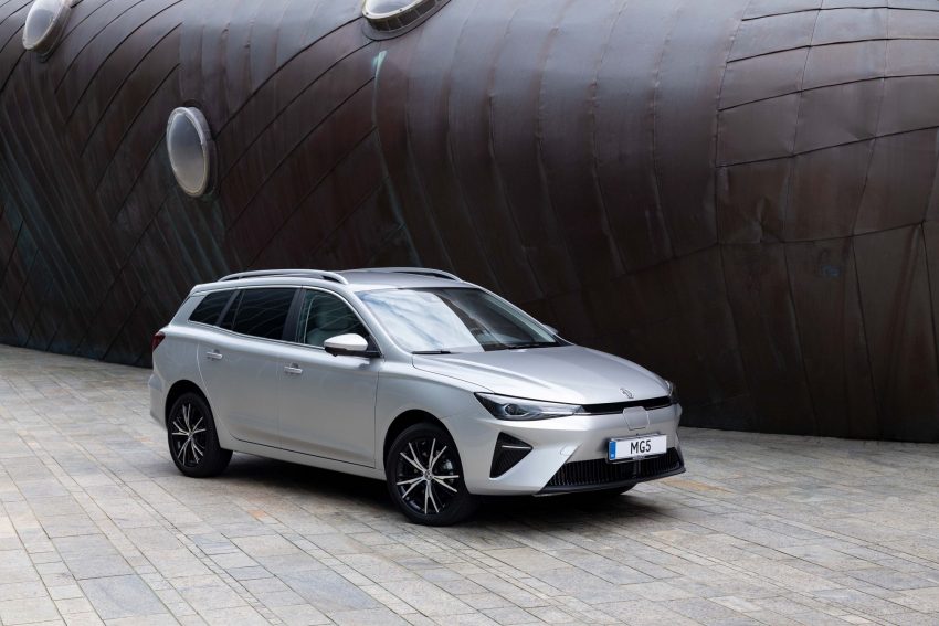 2023 MG 5 EV - Front Three-Quarter Wallpaper 850x567 #14