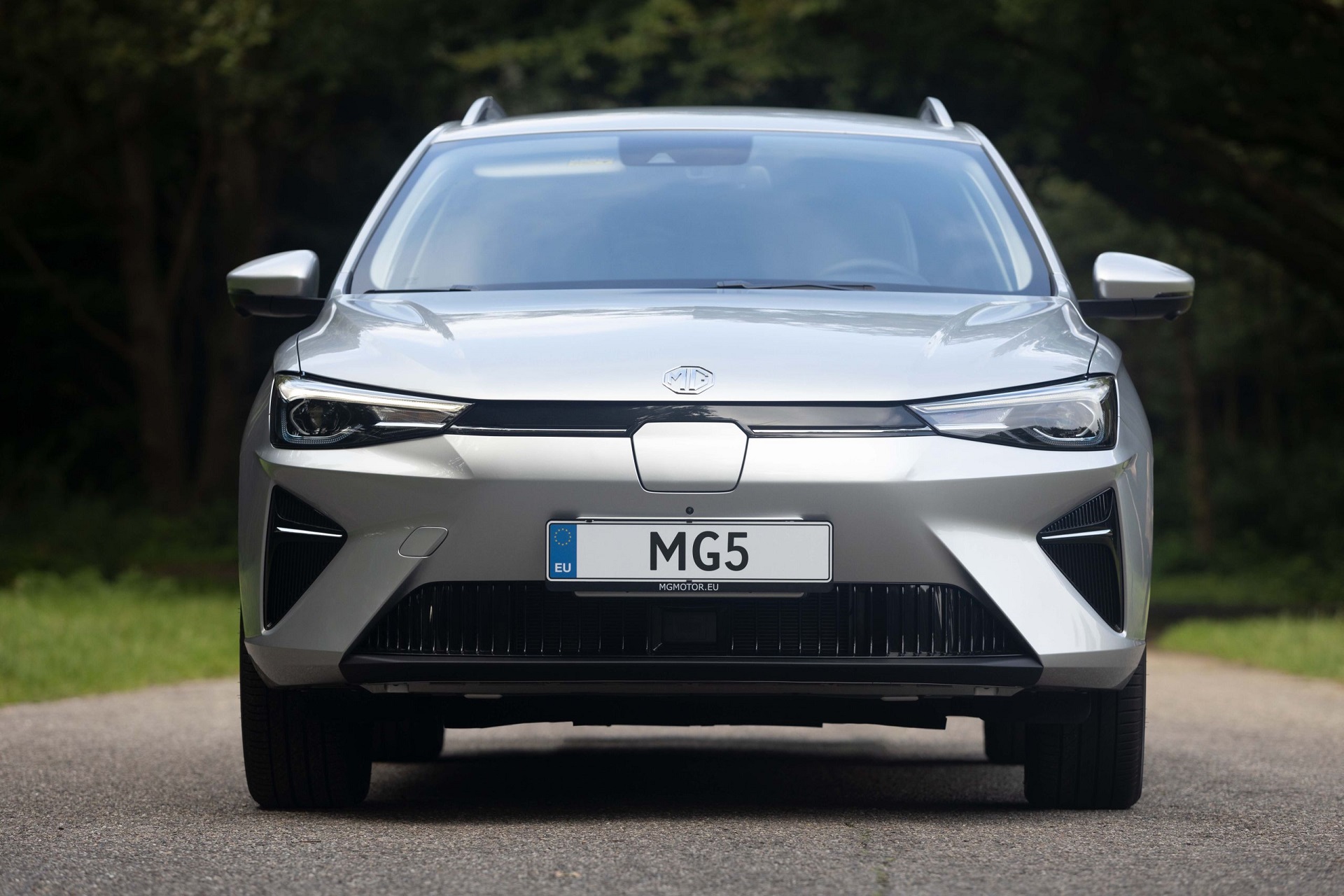 Download 2023 MG 5 EV - Front HD Wallpaper 1920x1280 #8