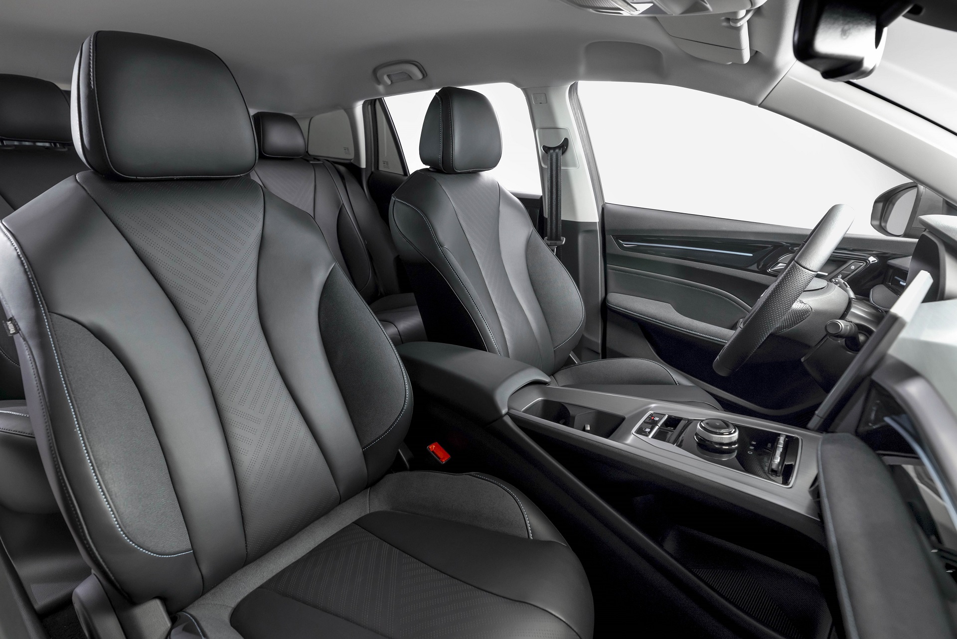 Download 2023 MG 5 EV - Interior HD Wallpaper 1920x1283 #34