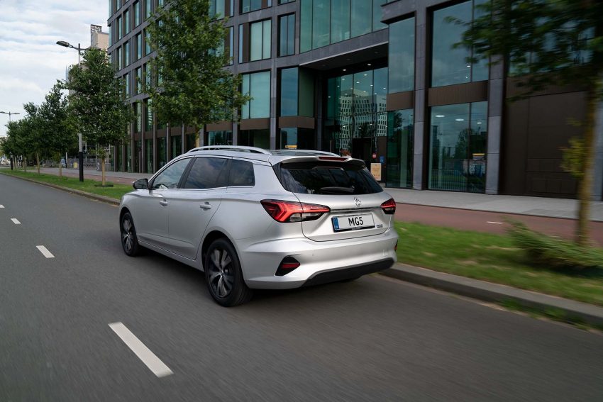 2023 MG 5 EV - Rear Three-Quarter Wallpaper 850x567 #11