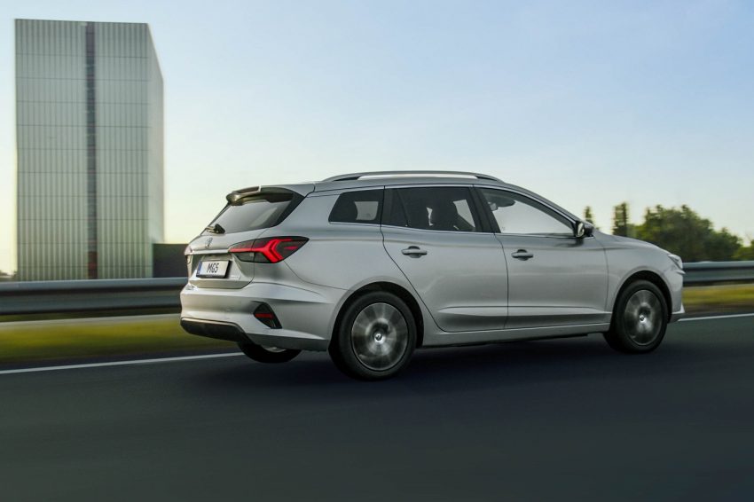 2023 MG 5 EV - Side Wallpaper 850x566 #12