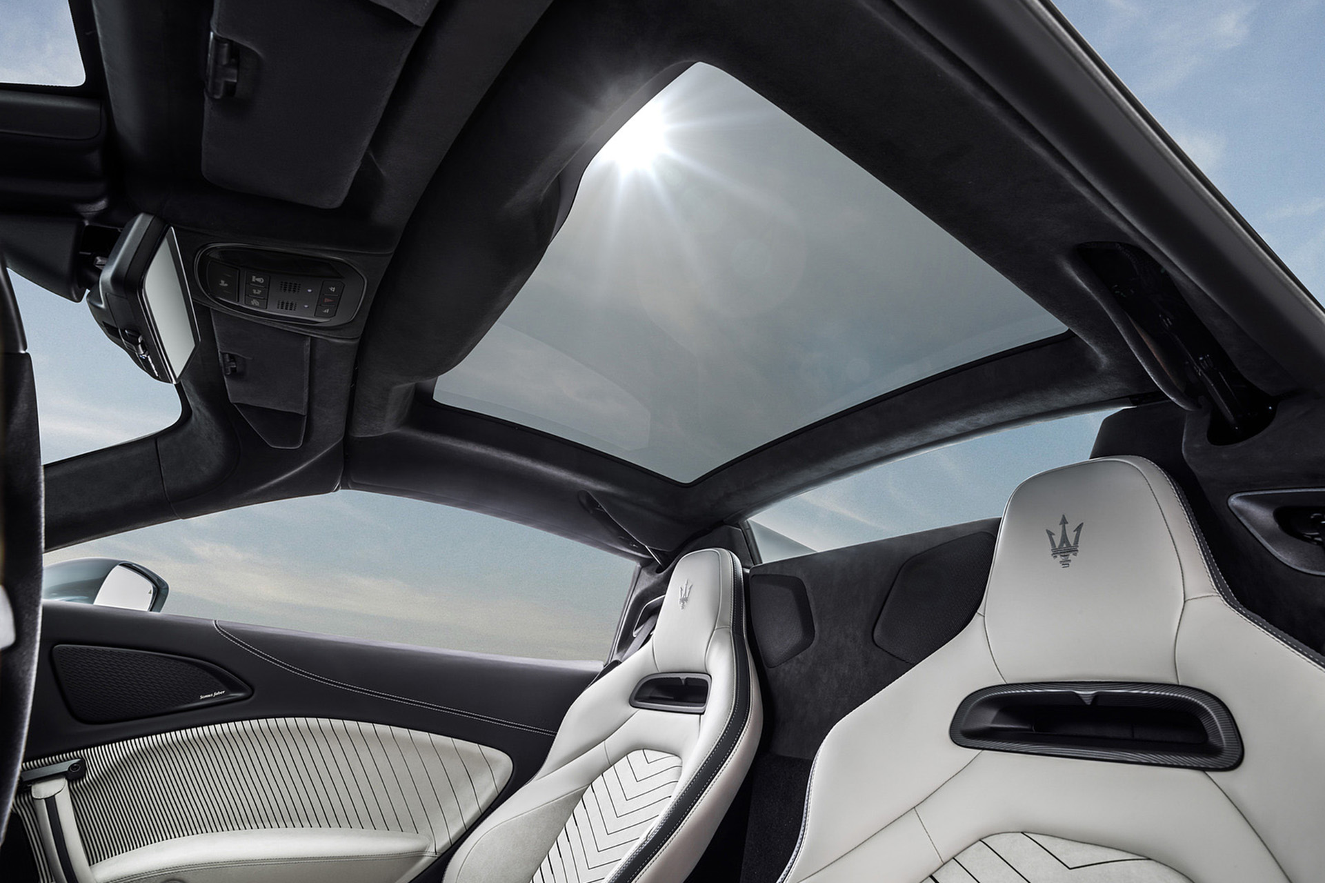 Download 2023 Maserati MC20 Cielo - Panoramic Roof HD Wallpaper 1921x1280 #53