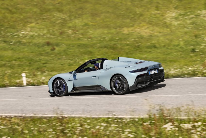 2023 Maserati MC20 Cielo - Rear Three-Quarter HD Wallpapers 850x567 #12 2023 Maserati MC20 Cielo - Rear Three-Quarter Wallpaper 850x567 #12