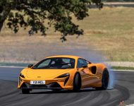 2023 McLaren Artura - Front Three-Quarter Wallpaper 190x150