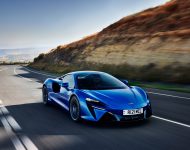 Download 2023 McLaren Artura HD Wallpapers and Backgrounds