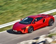 2023 McLaren Artura - Front Three-Quarter Wallpaper 190x150