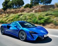 2023 McLaren Artura - Front Three-Quarter Wallpaper 190x150