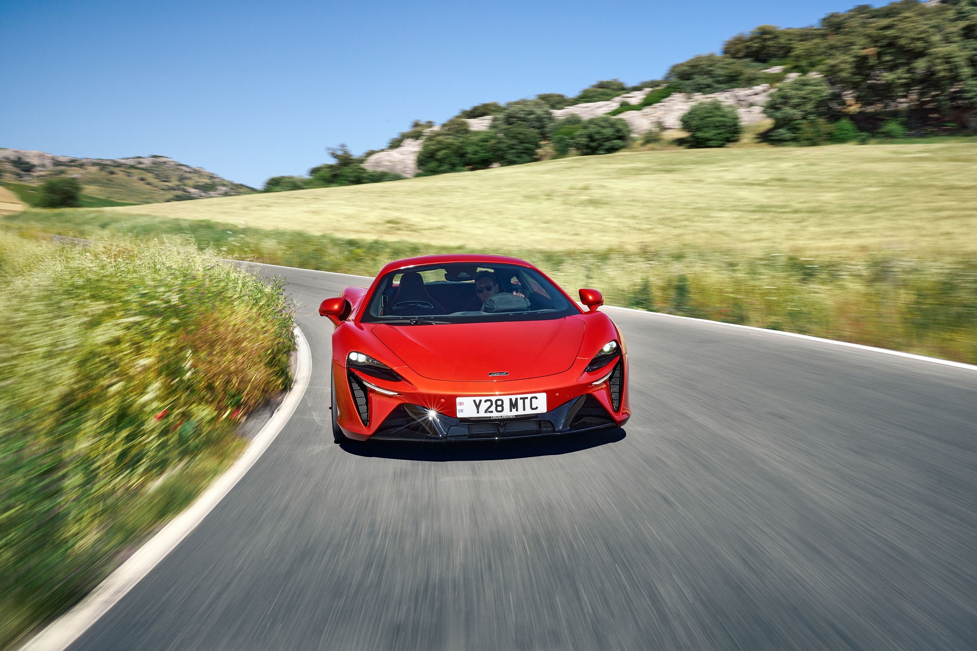 Download 2023 McLaren Artura - Front HD Wallpaper 1921x1280 #34