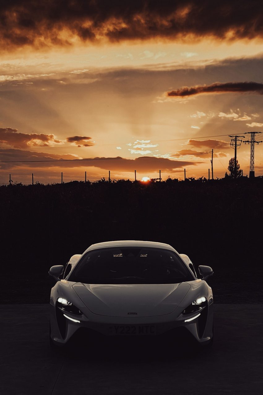 2023 McLaren Artura - Front Phone Wallpaper 850x1275 #60