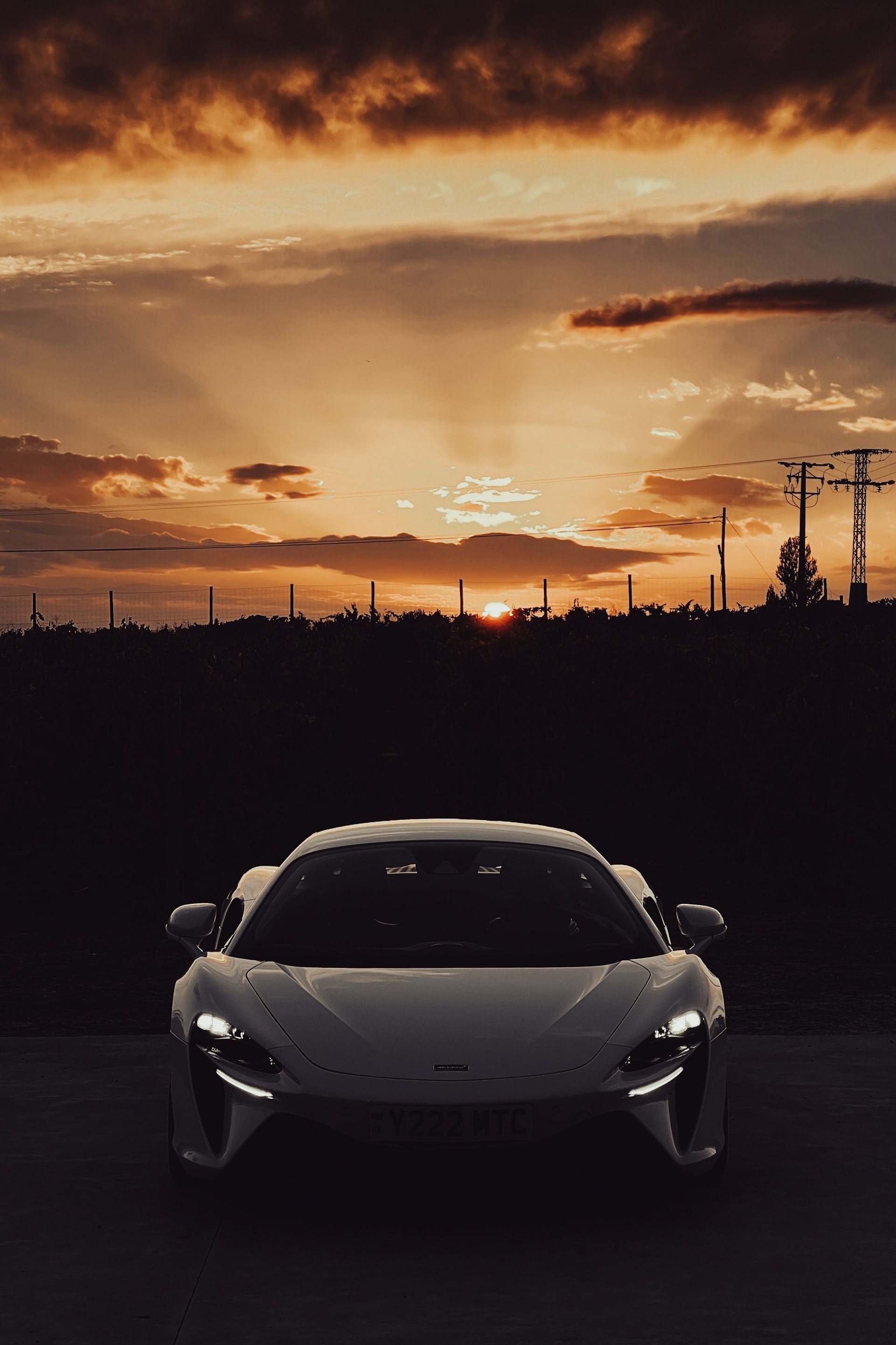 Download 2023 McLaren Artura - Front HD Phone Wallpaper 1921x2881 #60