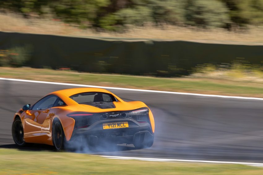 2023 McLaren Artura - Rear Wallpaper 850x566 #47